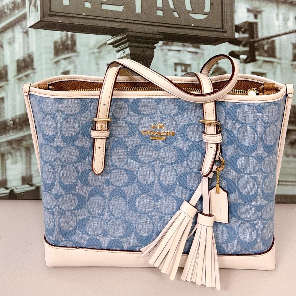 Coach CA142 Mollie Tote 25 In Signature Chambray Leather Light Denim/Chalk